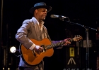 IMG 6693  Eric Bibb (chant, guitare), J.J. Milteau (harmonica), Gilles Michel (basse), Lary Crockett (batterie) : 2017, BLUES, CONCERT, ERIC BIBB, FOLK, JEAN-JACQUES MILTEAU, LA CIGALE