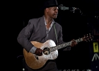 IMG 6700  Eric Bibb (chant, guitare), J.J. Milteau (harmonica), Gilles Michel (basse), Lary Crockett (batterie) : 2017, BLUES, CONCERT, ERIC BIBB, FOLK, JEAN-JACQUES MILTEAU, LA CIGALE