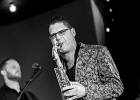 IMG 6730  Sax Gordon Beadle (saxophone ténor, vocal), Nicolas Duportal (guitare, vocal), Cédric Legoff (Hammond B3), Antoine Escalier (basse), Fabrice Bessouat (batterie) : 2017, ANTOINE ESCALIER, BLUES, CEDRIC LEGOFF, CONCERT, FABRICE BESSOUAT, JAZZ CLUB LIONEL HAMPTON, NICO DUPORTAL, SAX GORDON, SWING