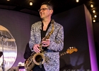 IMG 6783  Sax Gordon Beadle (saxophone ténor, vocal), Nicolas Duportal (guitare, vocal), Cédric Legoff (Hammond B3), Antoine Escalier (basse), Fabrice Bessouat (batterie) : 2017, ANTOINE ESCALIER, BLUES, CEDRIC LEGOFF, CONCERT, FABRICE BESSOUAT, JAZZ CLUB LIONEL HAMPTON, NICO DUPORTAL, SAX GORDON, SWING