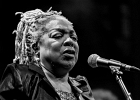 IMG 7213  Pat Wilder (chant, guitare), Francis Campello (basse), Pierre Postorino (guitare) et Fred Drouillart (batterie) : 2017, BILLY BOB'S, BLUES, BLUES AU FEMININ, CONCERT, PAT WILDER