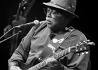 IMG 7708  Jimmy Burns (guitare, chant), Xavier Pillac (guitare),  Fabrice Bessouat (batterie), Antoine Escalier (basse) : 2017, ANTOINE ESCALIER, BLUES, CONCERT, FABRICE BESSOUAT, JIMMY BURNS, TREMBLAY EN FRANCE, XAVIER PILLAC