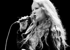 IMG 7945  Layla Zoe (chant),  Jan Laacks (guitare),  Christophe Hubnert  (basse),  Clauss Shulte (batterie) : 2017, BLUES, BLUES ROCK, CONCERT, ESPACE JEAN RACINE, JAZZ A TOUTE HEURE, LAYLA ZOE, SAINT REMY LES CHEVREUSE