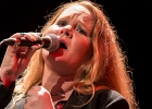 IMG 7980  Layla Zoe (chant),  Jan Laacks (guitare),  Christophe Hubnert  (basse),  Clauss Shulte (batterie) : 2017, BLUES, BLUES ROCK, CONCERT, ESPACE JEAN RACINE, JAZZ A TOUTE HEURE, LAYLA ZOE, SAINT REMY LES CHEVREUSE