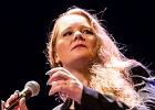 IMG 7983  Layla Zoe (chant),  Jan Laacks (guitare),  Christophe Hubnert  (basse),  Clauss Shulte (batterie) : 2017, BLUES, BLUES ROCK, CONCERT, ESPACE JEAN RACINE, JAZZ A TOUTE HEURE, LAYLA ZOE, SAINT REMY LES CHEVREUSE