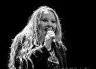 IMG 8014  Layla Zoe (chant),  Jan Laacks (guitare),  Christophe Hubnert  (basse),  Clauss Shulte (batterie) : 2017, BLUES, BLUES ROCK, CONCERT, ESPACE JEAN RACINE, JAZZ A TOUTE HEURE, LAYLA ZOE, SAINT REMY LES CHEVREUSE