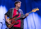 IMG 8070  Otis Taylor (chant, guitar), Miles Brett (violon),  Larry Thompson (batterie),  Todd Edmunds (basse) : 2017, BLUES, CONCERT, MATHIS HAUG, OTIS TAYLOR, PAN PIPER