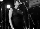 IMG 8509  James and Black : Bruce James (chant, claviers) and Bella Black (chant) : 2017, CONCERT, JAMES AND BLACK, NEW MORNING, SOUL