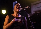 IMG 8513  James and Black : Bruce James (chant, claviers) and Bella Black (chant) : 2017, CONCERT, JAMES AND BLACK, NEW MORNING, SOUL