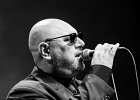 IMG 8647  Freddy Miller (chant), Thierry Angot (guitare), Patrick Guarino (basse), Philippe Perronnet (saxophone), Christophe Bertin (batterie) et Cédric Christophe (claviers) : 2017, BLUES, BLUES ROCK, CONCERT, FREDDY MILLER, FREDDY MILLER ET LE BAND, MENNECY, NUIT DU BLUES, SOUL