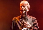 IMG 8673  Freddy Miller (chant), Thierry Angot (guitare), Patrick Guarino (basse), Philippe Perronnet (saxophone), Christophe Bertin (batterie) et Cédric Christophe (claviers) : 2017, BLUES, BLUES ROCK, CONCERT, FREDDY MILLER, FREDDY MILLER ET LE BAND, MENNECY, NUIT DU BLUES, SOUL