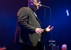 IMG 8681  Freddy Miller (chant), Thierry Angot (guitare), Patrick Guarino (basse), Philippe Perronnet (saxophone), Christophe Bertin (batterie) et Cédric Christophe (claviers) : 2017, BLUES, BLUES ROCK, CONCERT, FREDDY MILLER, FREDDY MILLER ET LE BAND, MENNECY, NUIT DU BLUES, SOUL