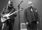 IMG 8683  Freddy Miller (chant), Thierry Angot (guitare), Patrick Guarino (basse), Philippe Perronnet (saxophone), Christophe Bertin (batterie) et Cédric Christophe (claviers) : 2017, BLUES, BLUES ROCK, CONCERT, FREDDY MILLER, FREDDY MILLER ET LE BAND, MENNECY, NUIT DU BLUES, SOUL