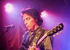 IMG 8896  Imperial Crowns : Jimmie Wood  (chant, harmonica, guitare),  JJ Holiday (guitare, chant), Billy Sullivan (batterie), Danny Avila (basse) : 2017, BLUES ROCK, CONCERT, IMPERIAL CROWNS, LA DAME DE CANTON