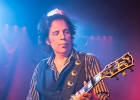 IMG 8926  Imperial Crowns : Jimmie Wood  (chant, harmonica, guitare),  JJ Holiday (guitare, chant), Billy Sullivan (batterie), Danny Avila (basse) : 2017, BLUES ROCK, CONCERT, IMPERIAL CROWNS, LA DAME DE CANTON