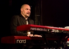 IMG 9957  Fred Chapellier &#38; The Gents Featuring Dale Blade : Fred Chapellier (guitare, chant), Guillaume Destarac (batterie), Christophe Garreau (basse), Philippe Billoin (claviers), Pascal &#34;bako&#34; Mikaelian (harmonica) et Dale Blade (chant) : 2017, CONCERT, DALE BLADE, FRED CHAPELLIER, FRED CHAPELLIER AND THE GENTS, NEW MORNING