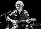 IMG 0223  The Crazy Hambones : Henry Heggen (harmonica, chant), Brian Barnett (guitar, chant), Micha Maass (batterie, chant) : BLUES, BLUES ROCK, CONCERT, LOV, THE CRAZY HAMBONES, TREMBLAY EN FRANCE