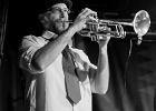 IMG 0300  Johann Gauthier (chant, guitar), Thomas Hilaire (batterie), Benoit Serret (basse), Bernard Patrick (saxophone), Emilie Klipfel (saxophone), Nicolas Renard (trompette) : CONCERT, NEW MORNING, PANAME BLUES NIGHT