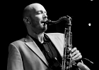 IMG 0620  Glen David Andrews (chant, trombone), Tony Barda (saxophone ténor), Simon Oslender (orgue Hammond), Bart Oostindie (guitare), Jérôme Cardynaals (batterie) : CONCERT, GLEN DAVIS ANDREWS, JAZZ, JAZZ CLUB LIONEL HAMPTON, SOUL, TWOGETHER