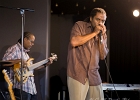 IMG 1049  Kenny Neal (chant, guitare, harmonica), Fredrick Neal (claviers), Darnell Neal (basse), Bryan Morris (batterie), Brandon Adams (claviers) : BLUES, BRYAN MORRIS, CONCERT, DARNELLl NEAL, FREDRICK NEAL, JAZZ CLUB LIONEL HAMPTON, KENNY NEAL