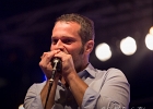IMG 1727  Le final avec des membres des deux groupes et Kevin Double (harmonica, chant)