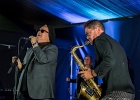 IMG 2268  Curtis Salgado (chant, harmonica), Sax Gordon (saxophone),  Anthony Stelmaszack (guitare), Julien Brunetaud (claviers),   Fabrice Bessouat (batterie),  Kris Jefferson (basse), Laurence Le Baccon (choeur), Julie Demoulin (choeur) : CURTIS SALGADO, JULIEN BRUNETAUD, NANTES, RENDEZ VOUS DE L ERDRE, SAX GORDON