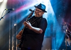 IMG 3114  Larry Garner (chnat, guitare),  Normam Beaker ( guitare), John Price (basse ),  Steve Gibson (batterie) : 2017, BEAUMONT EN VERON, BLUES, BLUES EN RABELAISIE, BLUES ROCK, CONCERT, LARRY GARNER, SOUL
