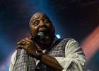 IMG 3209  Sugaray Rayford (chant), Gino Matteo (guitare), Aaron Liddard (saxophone), Allen Markel (basse), Ramon Michel (batterie), Drake Shining (claviers)