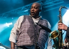 IMG 3214  Sugaray Rayford (chant), Gino Matteo (guitare), Aaron Liddard (saxophone), Allen Markel (basse), Ramon Michel (batterie), Drake Shining (claviers)