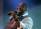 IMG 3227  Sugaray Rayford (chant), Gino Matteo (guitare), Aaron Liddard (saxophone), Allen Markel (basse), Ramon Michel (batterie), Drake Shining (claviers)