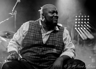 IMG 3237  Sugaray Rayford (chant), Gino Matteo (guitare), Aaron Liddard (saxophone), Allen Markel (basse), Ramon Michel (batterie), Drake Shining (claviers)