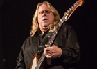 IMG 3404  Warren Haynes (chant, guitar), Matt Abts (batterie), Danny Louis (claviers, trombone, guitare), Jorgen Carlsson (basse) : 2017, BLUES ROCK, CONCERT, GOV T MULE, TRIANON