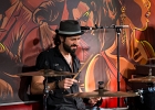 IMG 4111  Mike Brookfield  (guitare, chant), Nicola Casagrande  (batterie),  Gordon Sheridan (basse) : 2017, BLUES ROCK, CHAPELLE DES LOMBARDS, CONCERT, MIKE BROOMFIELD