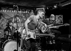 IMG 4132  Mike Brookfield  (guitare, chant), Nicola Casagrande  (batterie),  Gordon Sheridan (basse) : 2017, BLUES ROCK, CHAPELLE DES LOMBARDS, CONCERT, MIKE BROOMFIELD