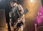 IMG 4420  The Alice Cooper Band : Chuck Garric (basse), Ryan Roxie (guitariste), Nita Strauss (la guitariste), Tommy Henriksen  (guitariste), Glen Sobel (batteur) : 2017, ALICE COOPER BAND, CONCERT, LA BOULE NOIRE, ROCK