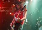 IMG 4485  The Alice Cooper Band : Chuck Garric (basse), Ryan Roxie (guitariste), Nita Strauss (la guitariste), Tommy Henriksen  (guitariste), Glen Sobel (batteur) : 2017, ALICE COOPER BAND, CONCERT, LA BOULE NOIRE, ROCK