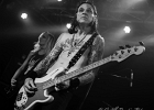 IMG 4511  The Alice Cooper Band : Chuck Garric (basse), Ryan Roxie (guitariste), Nita Strauss (la guitariste), Tommy Henriksen  (guitariste), Glen Sobel (batteur) : 2017, ALICE COOPER BAND, CONCERT, LA BOULE NOIRE, ROCK