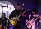 IMG 4607  Carl Weathersby (vocal, guitare), Rico McFarland (vocal, guitare), Laretha Weathersby (vocal). Ronald Moten (claviers), Calvin Gaskin (basse), Jeremiah Thomas (batterie) : 2017, BLUES, CALVIN GASKIN, CARL WEATHERSBY, CHICAGO BLUES FESTIVAL, CONCERT, JAZZ CLUB LIONEL HAMPTON, JEREMIAH THOMAS, LARETHA WEATHERSBY, RICO McFARLAND, RONALD MOTEN