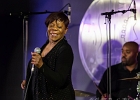 IMG 4627  Carl Weathersby (vocal, guitare), Rico McFarland (vocal, guitare), Laretha Weathersby (vocal). Ronald Moten (claviers), Calvin Gaskin (basse), Jeremiah Thomas (batterie) : 2017, BLUES, CALVIN GASKIN, CARL WEATHERSBY, CHICAGO BLUES FESTIVAL, CONCERT, JAZZ CLUB LIONEL HAMPTON, JEREMIAH THOMAS, LARETHA WEATHERSBY, RICO McFARLAND, RONALD MOTEN
