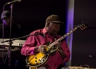 IMG 4637  Carl Weathersby (vocal, guitare), Rico McFarland (vocal, guitare), Laretha Weathersby (vocal). Ronald Moten (claviers), Calvin Gaskin (basse), Jeremiah Thomas (batterie) : 2017, BLUES, CALVIN GASKIN, CARL WEATHERSBY, CHICAGO BLUES FESTIVAL, CONCERT, JAZZ CLUB LIONEL HAMPTON, JEREMIAH THOMAS, LARETHA WEATHERSBY, RICO McFARLAND, RONALD MOTEN