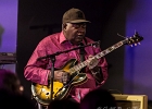 IMG 4638  Carl Weathersby (vocal, guitare), Rico McFarland (vocal, guitare), Laretha Weathersby (vocal). Ronald Moten (claviers), Calvin Gaskin (basse), Jeremiah Thomas (batterie) : 2017, BLUES, CALVIN GASKIN, CARL WEATHERSBY, CHICAGO BLUES FESTIVAL, CONCERT, JAZZ CLUB LIONEL HAMPTON, JEREMIAH THOMAS, LARETHA WEATHERSBY, RICO McFARLAND, RONALD MOTEN