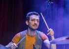 20180126-IMG 4924  Cory Seznec (chant, guitare), David Chalumeau (harmonica), Renaud Ollivier (percussions / batterie), Thomas Garoche (basse / contrebasse), Daniel Mizrahi (guitare) et leurs invités : Gunnar Ellwanger (choriste), Shushan Kerovp (choriste), Julia Zech (choriste), Corentin Boizot-Blaise (percusion) : 2018, CONCERT, CORY SEZNEC, PARIS, STUDIO DE L ERMITAGE