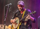 20180126-IMG 4943  Cory Seznec (chant, guitare), David Chalumeau (harmonica), Renaud Ollivier (percussions / batterie), Thomas Garoche (basse / contrebasse), Daniel Mizrahi (guitare) et leurs invités : Gunnar Ellwanger (choriste), Shushan Kerovp (choriste), Julia Zech (choriste), Corentin Boizot-Blaise (percusion) : 2018, CONCERT, CORY SEZNEC, PARIS, STUDIO DE L ERMITAGE