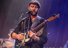 20180126-IMG 4953  Cory Seznec (chant, guitare), David Chalumeau (harmonica), Renaud Ollivier (percussions / batterie), Thomas Garoche (basse / contrebasse), Daniel Mizrahi (guitare) et leurs invités : Gunnar Ellwanger (choriste), Shushan Kerovp (choriste), Julia Zech (choriste), Corentin Boizot-Blaise (percusion) : 2018, CONCERT, CORY SEZNEC, PARIS, STUDIO DE L ERMITAGE