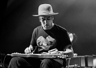 20180418-IMG 6463  Ben Harper (guitare, chant), Charlie Musselwhite (harmonica, chant), Jason Mozersky (guitare), Jesse Ingalls (basse, piano), Jimmy Paxson (batterie, percussion) : 2018, BEN HARPER, BLUES, CHARLIE MUSSELWHITE, CONCERT, LA CIGALE, ROCK