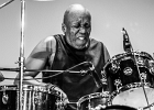 20180525-IMG 7169  Karim Albert Kook (chant, guitare), Maurice Zemmour  (basse), Felix Sabal-lecco (batterie),  Kamel Tenfiche (percussions) : 2018, BLUES, BLUES SUR SURESNES, CONCERT, KARIM ALBERT KOOK, SURESNES