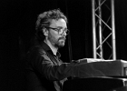 20180530-IMG 7574  Loli Froggie Blues : Lol (chant, guitare), Enrico Mattioli (batterie), François Faure (claviers), Jay Golden (basse) : 2018, CONCERT, LOLI FROGGI BLUES, NEW MORNING, NUIT DU BLUES EN FRANCAIS
