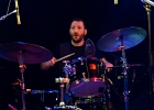 20180530-IMG 7578  Loli Froggie Blues : Lol (chant, guitare), Enrico Mattioli (batterie), François Faure (claviers), Jay Golden (basse) : 2018, CONCERT, LOLI FROGGI BLUES, NEW MORNING, NUIT DU BLUES EN FRANCAIS
