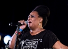 20180601-IMG 7707  The Bellrays : Lisa Kekaula (chant),  Robert Vennum (guitare), Bernard Yin (basse), Marty Faragher (batterie) : 2018, CONCERT, GUYANCOURT, LA BATTERIE, ROCK, SOUL, THE BELLRAYS