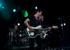 20180601-IMG 7725  The Bellrays : Lisa Kekaula (chant),  Robert Vennum (guitare), Bernard Yin (basse), Marty Faragher (batterie) : 2018, CONCERT, GUYANCOURT, LA BATTERIE, ROCK, SOUL, THE BELLRAYS